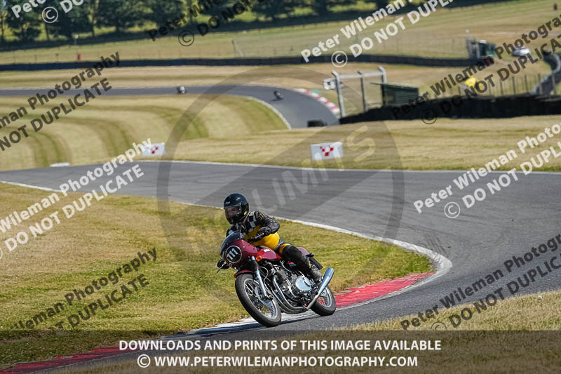 cadwell park;cadwell park photographs;cadwell trackday photographs;enduro digital images;event digital images;eventdigitalimages;peter wileman photography;racing digital images;trackday digital images;trackday photos
